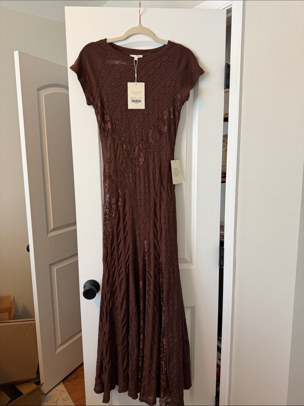 BoHme Women's Brown Lace Maxi Dress - Elegant Cap Sleeve Design